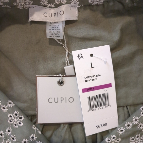 Cupio Women's Embroidered Green Floral Button-Down Shirt , NWT , Size L - Picture 7 of 7